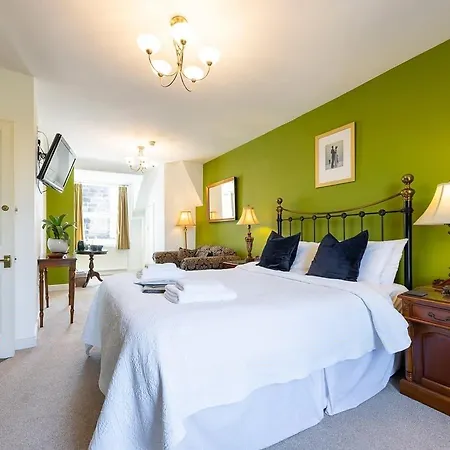 Wynnstay House Pensión 4*