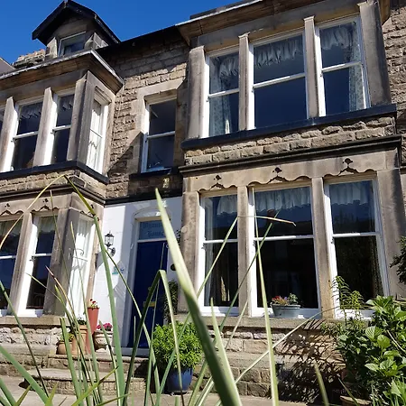 بيت ضيافة Wynnstay House 4*