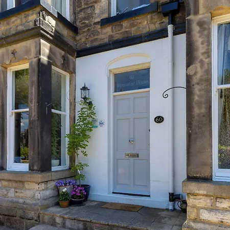 بيت ضيافة Wynnstay House 4*