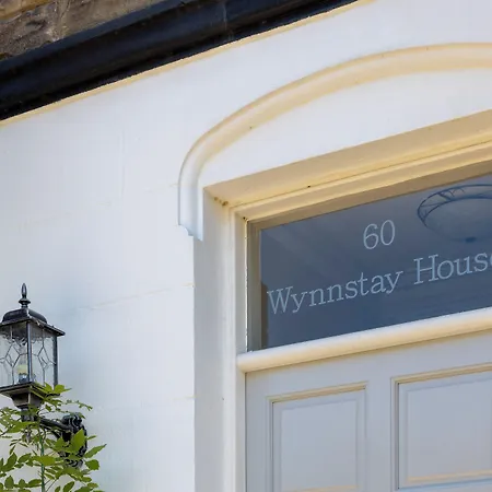 Wynnstay House 4* Χαρογκέιτ