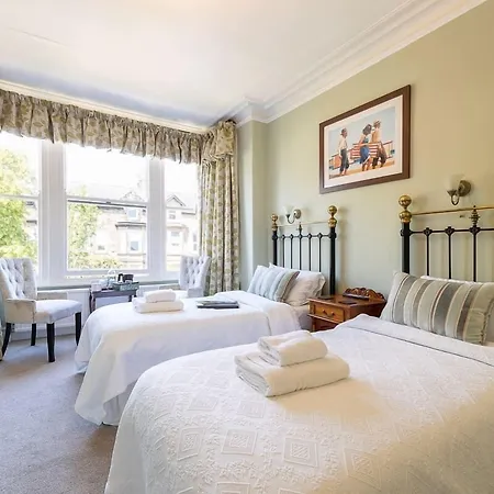 Wynnstay House